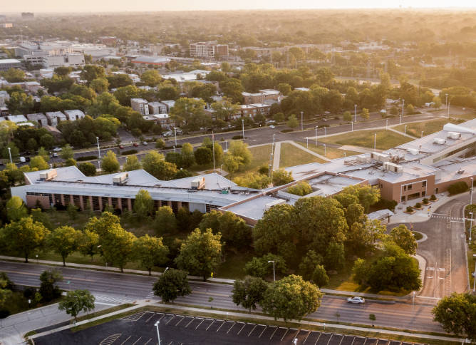 An ariel image of the Oakton Skokie campus